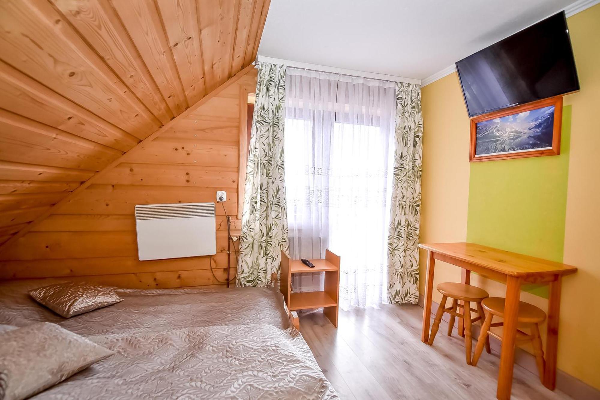Double Room Private Bathroom
